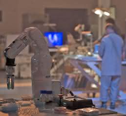Denso Roboter im Film Denso Roboter im Film