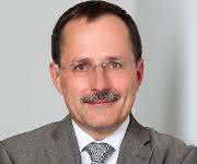 Dr. Oliver Falkenstörfer