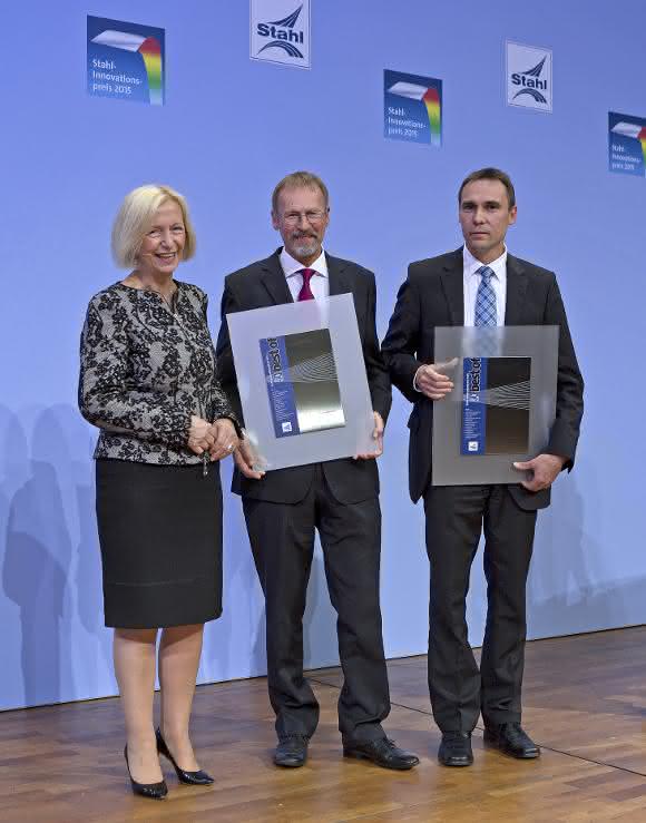 Prof. Dr. Johanna Wanka, Michael Kaufmann, Rainer Berkefeld Preisverleihung Stahl-Innovationspreis