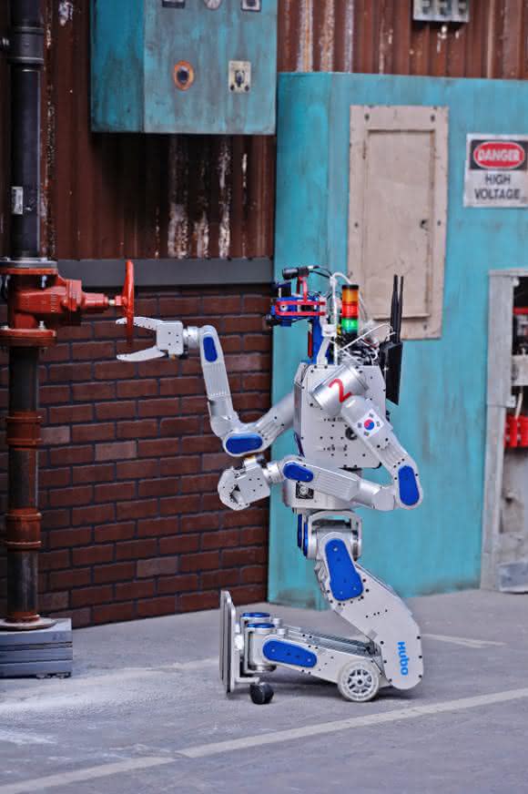 Multitalent humanoide Roboter Multitalent humanoide Roboter