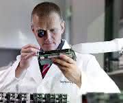 Sensotech-Mitarbeiter