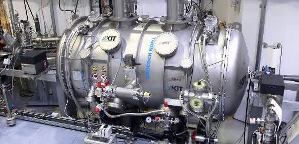 supraleitender Undulator