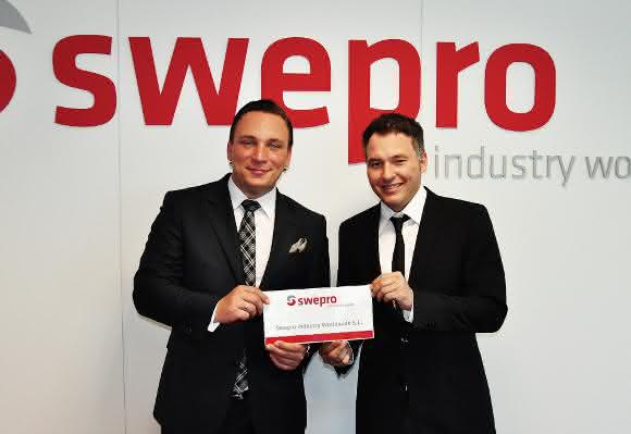 Andreas Lazar und Swepro-Vertriebsleiter Martinez Andreas Lazar und Swepro-Vertriebsleiter Martinez