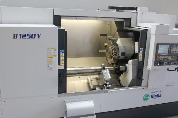 Biglia CNC-Wellendrehmaschine B 1250