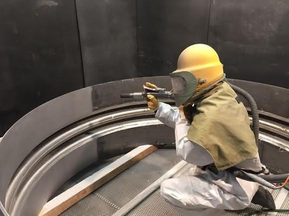 Glasperlstrahlen in der neuen Kabine