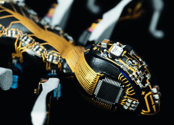 BionicANT von Festo Bionische Ameise mit 3D-MID-Technologie