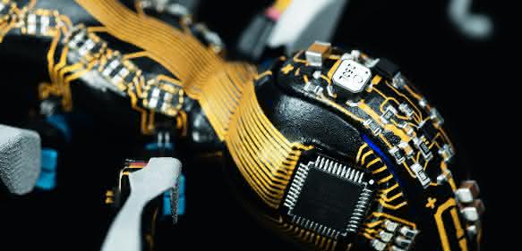 BionicANT von Festo Bionische Ameise mit 3D-MID-Technologie