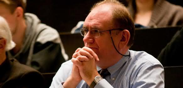 Prof. Dr. Erhard Bremer Prof. Dr. Erhard Bremer