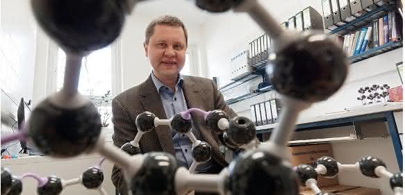 Prof. Dr. Andrey Turchanin