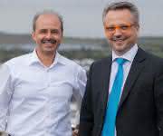 Michael Finkler (links), Vorstand der ALPHA Business Solutions AG und künftiges Mitglied der Konzerngeschäftsleitung der proALPHA Business Solutions GmbH und rechts: Dr. Friedrich Neumeyer, CEO der proALPHA Gruppe