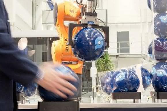 Mensch und Roboter Mensch und Roboter