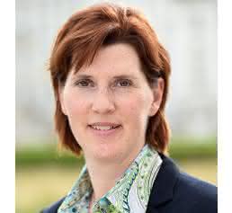 Neue Geschäftsführerin der Trumpf Bank: Diane Zetzmann-Krien Neue Geschäftsführerin der Trumpf Bank: Diane Zetzmann-Krien