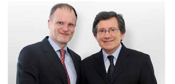 Thomas Brüser (l.) übergibt die Geschäftsführung an Luigi Adriano (r.) Thomas Brüser (l.) übergibt die Geschäftsführung an Luigi Adriano (r.)
