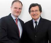 Thomas Brüser (l.) übergibt die Geschäftsführung an Luigi Adriano (r.) Thomas Brüser (l.) übergibt die Geschäftsführung an Luigi Adriano (r.)