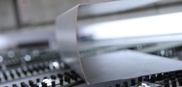 Gebogenes Blechteil Schwenkbiegetechnologie
