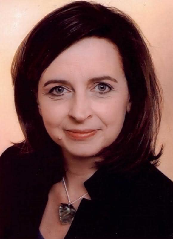 Dr. Isabelle Ahrens-Fath Dr. Isabelle Ahrens-Fath