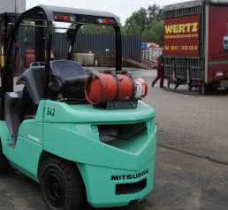 Gabelstapler nach der Aufbereitung wie neu Gberauchter Mitsubishi Gabelstapler bei Wertz