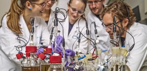 Bioelektrotechnologie