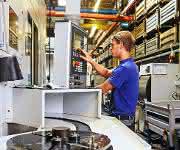 Datenmanagement in der Fertigung Datenmanagement in der Fertigung