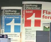 Stiftung Warentest Werbung am Bahnhof