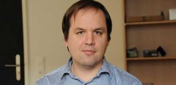 Prof. Roland Mitric