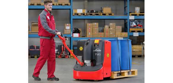 Neu im Linde-Sortiment: Niederhubwagen Linde T16 EX bis T20 EX mit 1,6 bis 2,0 Tonnen Tragfähigkeit und der Mittelhub-Kommissionierer Linde V10 EX