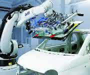 Automation in der chinesischen Produktion Die Chinesen greifen zu den Robotern: Verdoppelung bis 2017