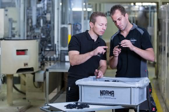 Großauftrag für Steckverbinder Norma Group freut sich über einen Großauftrag: Installation ohne Werkzeug