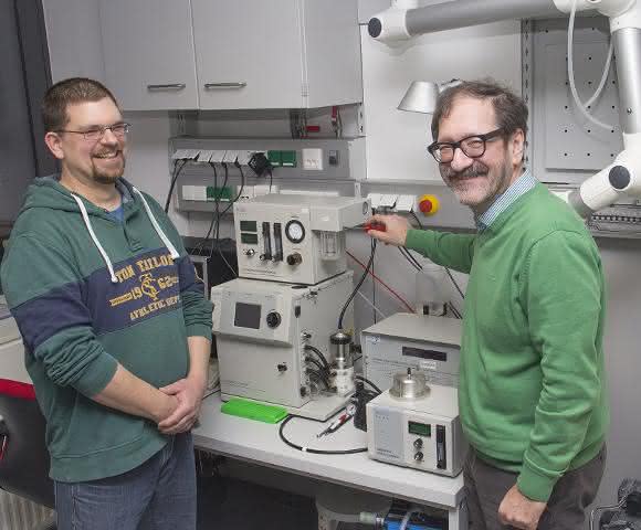 Viktor Weiss und Prof. Günter Allmaier