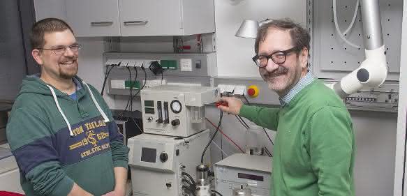 Viktor Weiss und Prof. Günter Allmaier
