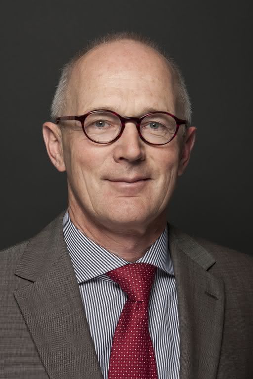 Dr. Thomas Schräder