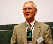 Prof. Dr. Hubert Markl ist am 8. Januar 2015 im Alter von 76 Jahren gestorben. Der Biologie war von 1974 bis zu seiner Emeritierung im Jahr 2003 Professor für Zoologie an der Universität Konstanz.