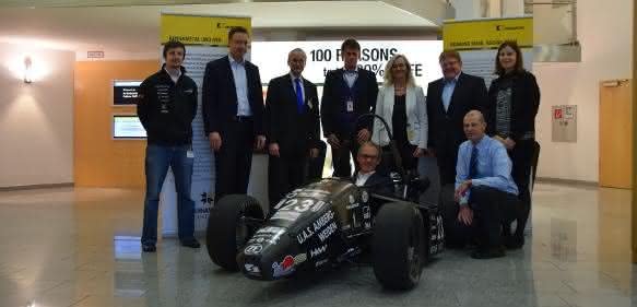 Kennametal erhielt einen Rennwagen des "Running Snail Racing Teams" Kennametal erhielt einen Rennwagen des "Running Snail Racing Teams"