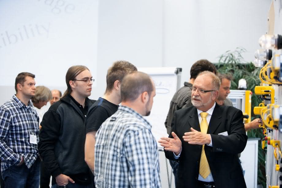 "Automation On Tour“ 2015: Pilz bietet Seminare zur Maschinensicherheit