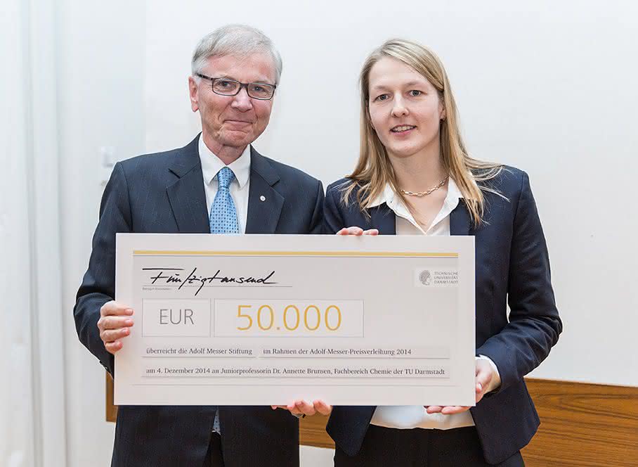 Preisstifter Senator E.h. Stefan Messer und Preisträgerin Annette Andrieu-Brunsen