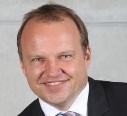 Dr. Rolf Döbereiner Dr. Rolf Döbereiner