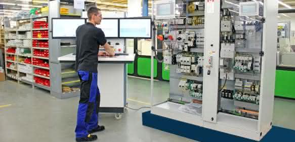 Eaton-SAE-Kooperation Komplette Maschinensteuerungen für den Nordamerika-Export: Eaton intensiviert Kooperation mit SAE