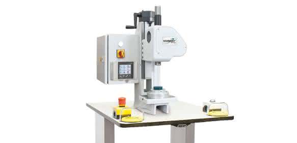 Schmidt Elektropressen-Handarbeitsplatz Elektrohandpresse: Drei Neuheiten in einem