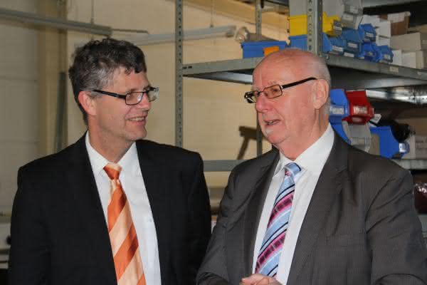 Christian Haase und Karl-Ernst Vathauer MdB informiert sich über drahtlose Energieübertragung: Christian Haase besucht MSF Vathauer