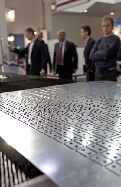 Euroblech 23. Internationale Technologiemesse für Blechbearbeitung: Euroblech zählte mehr Besucher aus dem Ausland