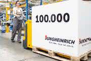 Jubiläumsfahrzeug: Jungheinrich liefert das 100.000ste Fahrzeug aus