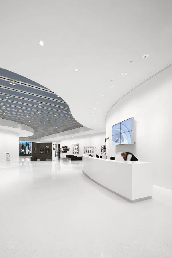 Architektur des Leitz-Parks mit Lichtplanern hpi Himmen und Lichtvision Lichtlösung: Leuchtendes Denkmal: Leica Camera AG zeigt sich im Zumtobel-Licht