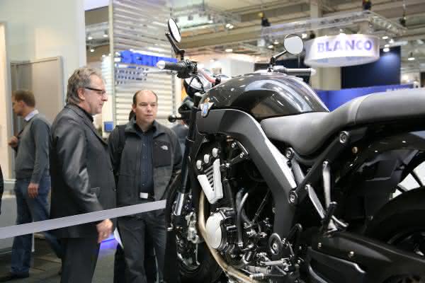 23. Internationale Technologiemesse für Blechbearbeitung: Die Euroblech hat begonnen...und läuft noch bis 25. Oktober! 23. Internationale Technologiemesse für Blechbearbeitung: Die Euroblech hat begonnen...und läuft noch bis 25. Oktober!