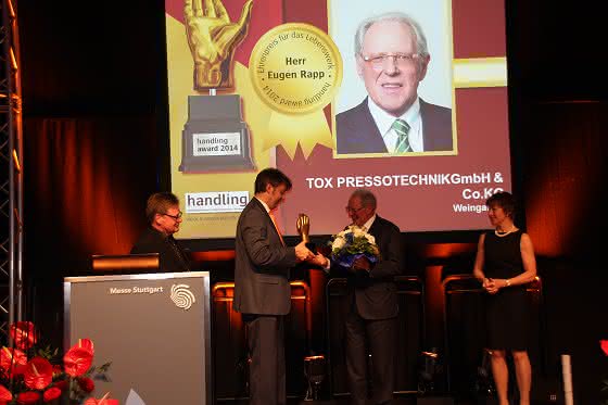 handling award 2014 - Preisträger Lebenswerk Herr Eugen Rapp, Geschäftsführender Gesellschafter der TOX-Holding handling award 2014 - Preisträger Lebenswerk Herr Eugen Rapp, Geschäftsführender Gesellschafter der TOX-Holding