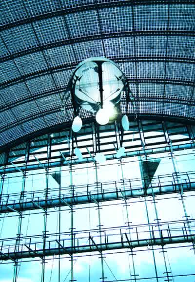 Impulse für die Technik: Festo zeigt fliegende Quallen