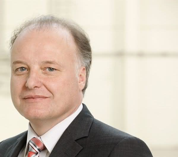 Dr. Gunther Kegel Thema Industrie 4.0 im Fokus: ZVEI-Automation: Dr. Gunther Kegel im Amt bestätigt