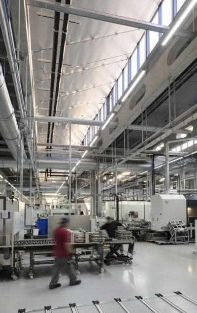 Hawe Hydraulik in Kaufbeuren Produktion des Proportional-Wegeschieberventils Typ PS: Hawe Hydraulik eröffnet neues Werk in Kaufbeuren