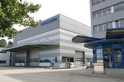 FTS transportiert bis zu 63 Tonnen schwere Lasten: Schwergewichte kommen in Fahrt