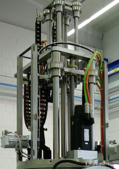Linearführungen für Sonderanlagen: Führung hat tragende Rolle Linearführungen für Sonderanlagen: Führung hat tragende Rolle