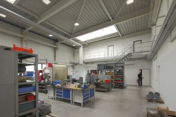 Schlüsselfertiger Industriebau: Neuer Firmensitz für Perrot